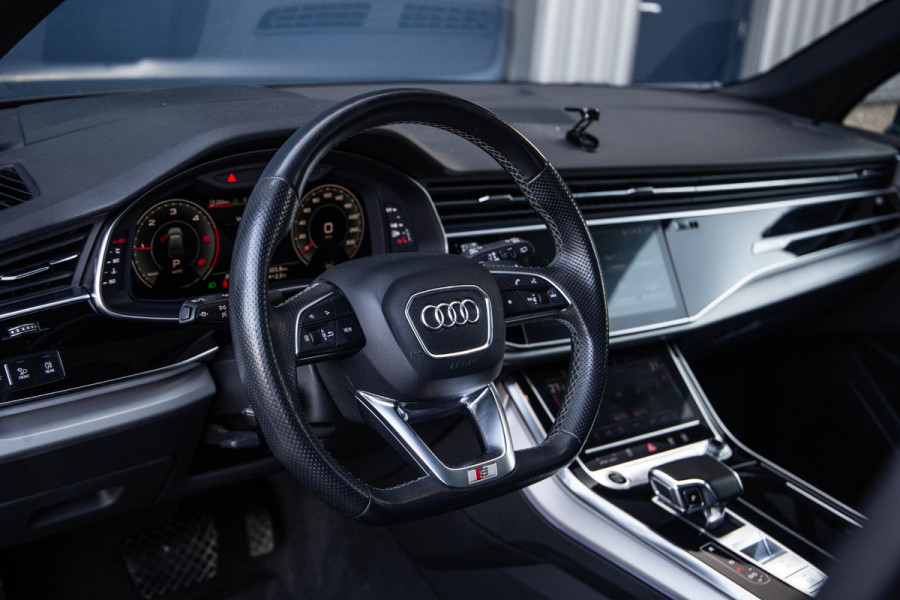Audi Q7 SQ7 S-Line Grijs kenteken 3X S-LINE / 360 CAMERA / ADAPTIVE CRUISE CONTROLE / BLACK LINE