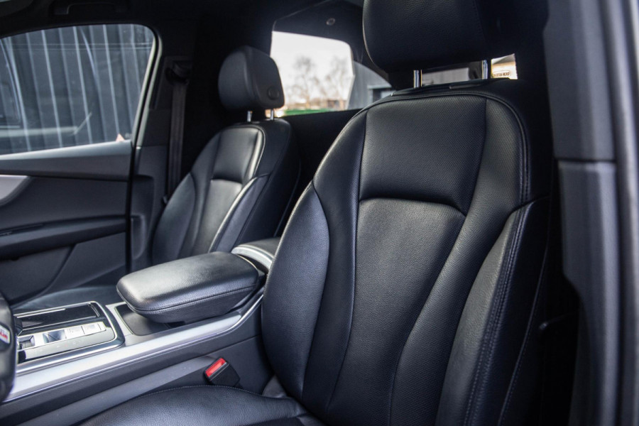 Audi Q7 SQ7 S-Line Grijs kenteken 3X S-LINE / 360 CAMERA / ADAPTIVE CRUISE CONTROLE / BLACK LINE