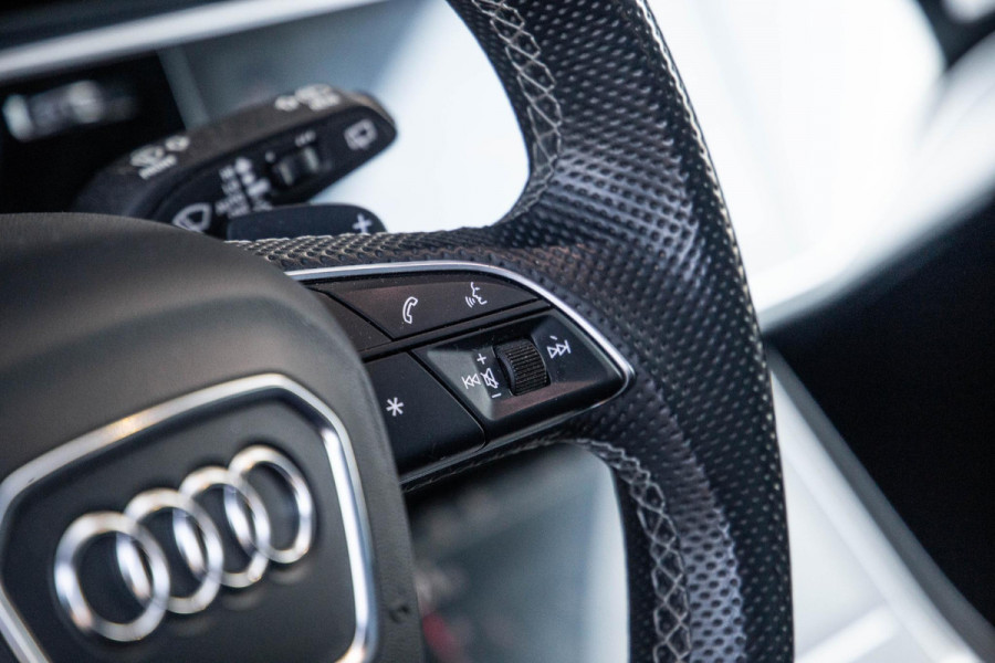 Audi Q7 SQ7 S-Line Grijs kenteken 3X S-LINE / 360 CAMERA / ADAPTIVE CRUISE CONTROLE / BLACK LINE