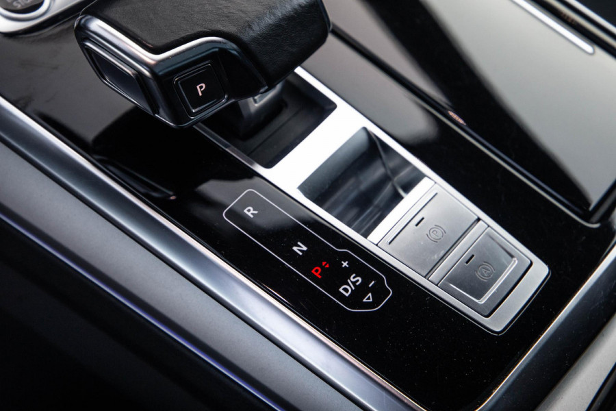 Audi Q7 SQ7 S-Line Grijs kenteken 3X S-LINE / 360 CAMERA / ADAPTIVE CRUISE CONTROLE / BLACK LINE