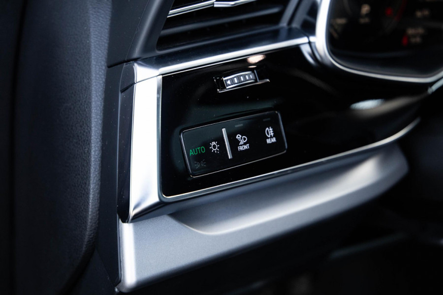 Audi Q7 SQ7 S-Line Grijs kenteken 3X S-LINE / 360 CAMERA / ADAPTIVE CRUISE CONTROLE / BLACK LINE