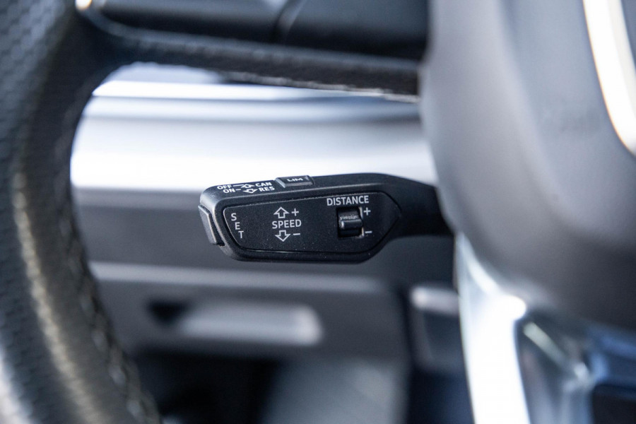 Audi Q7 SQ7 S-Line Grijs kenteken 3X S-LINE / 360 CAMERA / ADAPTIVE CRUISE CONTROLE / BLACK LINE
