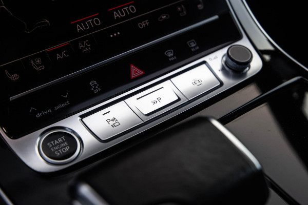 Audi Q7 SQ7 S-Line Grijs kenteken 3X S-LINE / 360 CAMERA / ADAPTIVE CRUISE CONTROLE / BLACK LINE