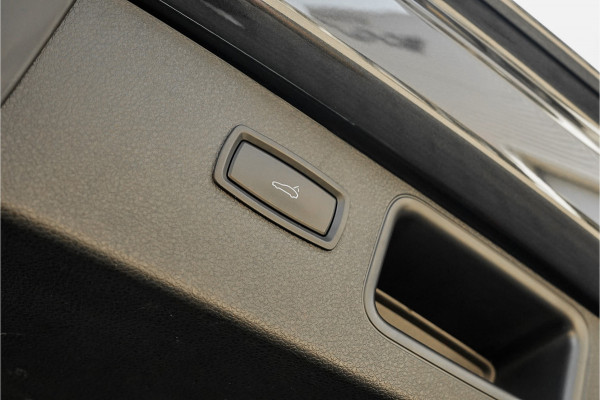 Porsche Macan 2.0T Pano Leder Camera Navi