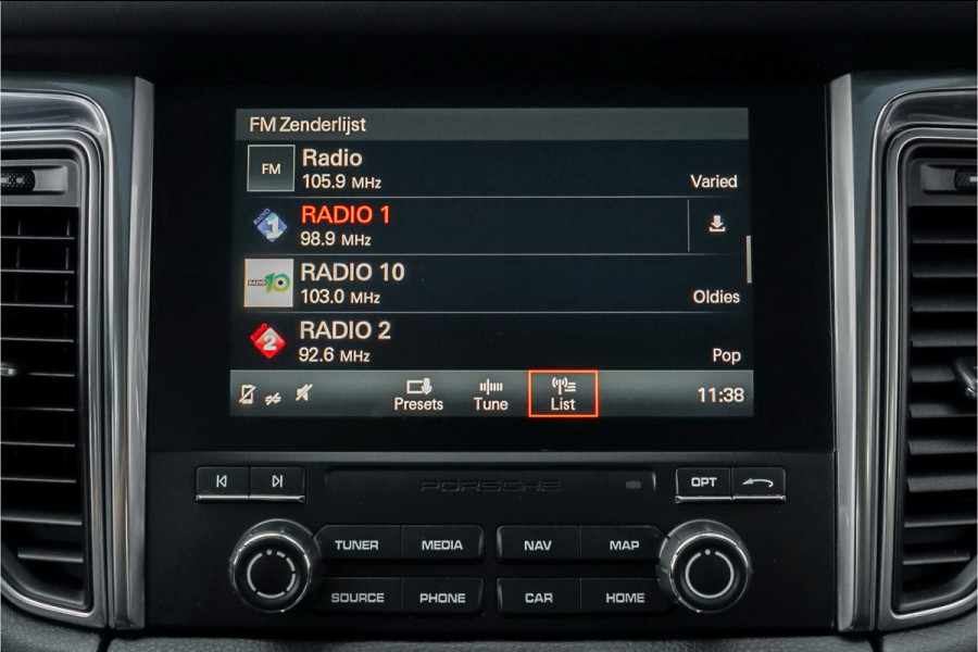 Porsche Macan 2.0T Pano Leder Camera Navi