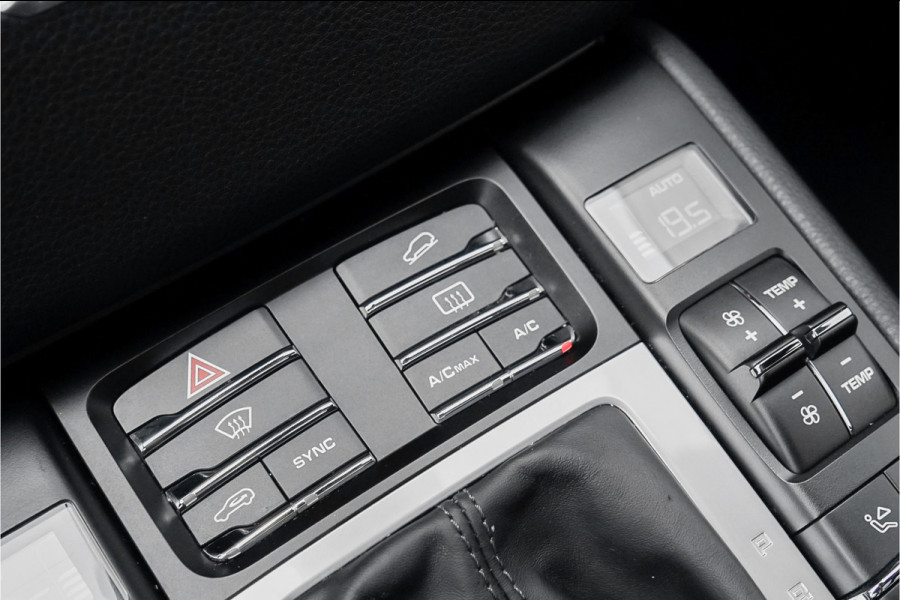Porsche Macan 2.0T Pano Leder Camera Navi