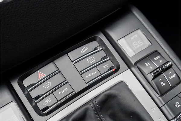 Porsche Macan 2.0T Pano Leder Camera Navi