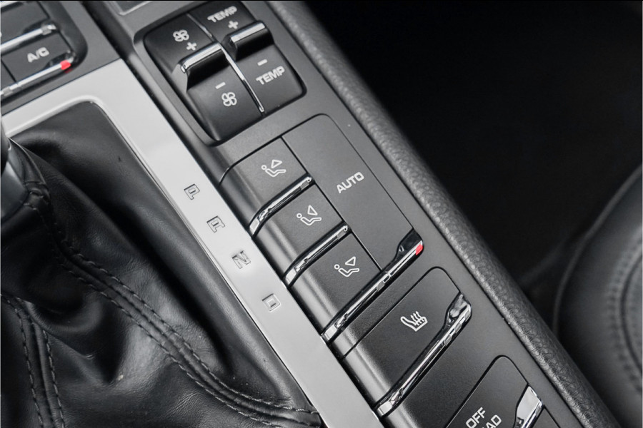 Porsche Macan 2.0T Pano Leder Camera Navi