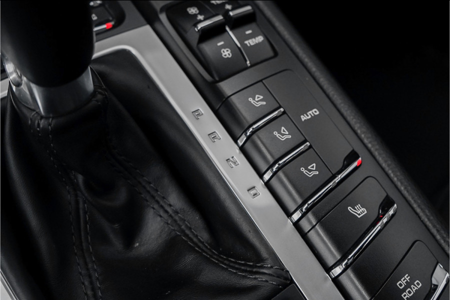 Porsche Macan 2.0T Pano Leder Camera Navi