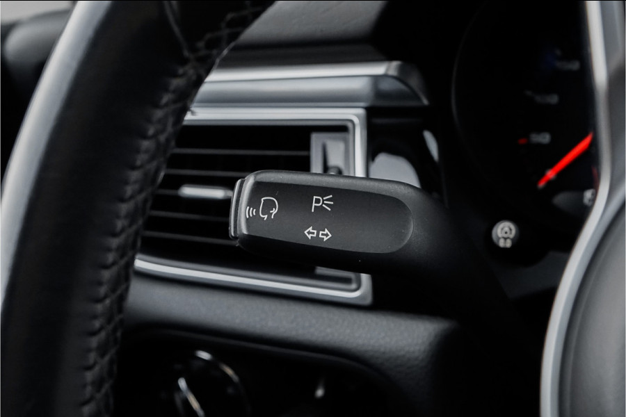 Porsche Macan 2.0T Pano Leder Camera Navi