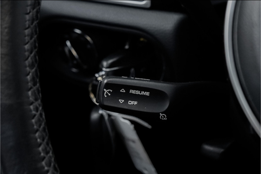 Porsche Macan 2.0T Pano Leder Camera Navi
