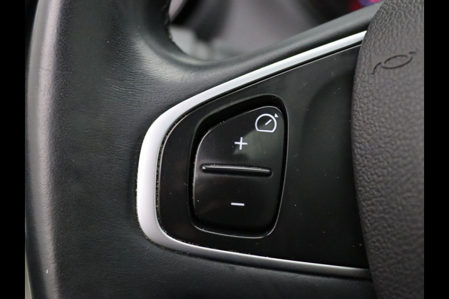 Renault Captur 150pk TCe Initiale Paris Camera | Cruise | Navi | Parkeersens. v+a | Stoelverw. | Panoramadak