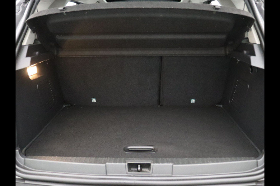 Renault Captur 150pk TCe Initiale Paris Camera | Cruise | Navi | Parkeersens. v+a | Stoelverw. | Panoramadak