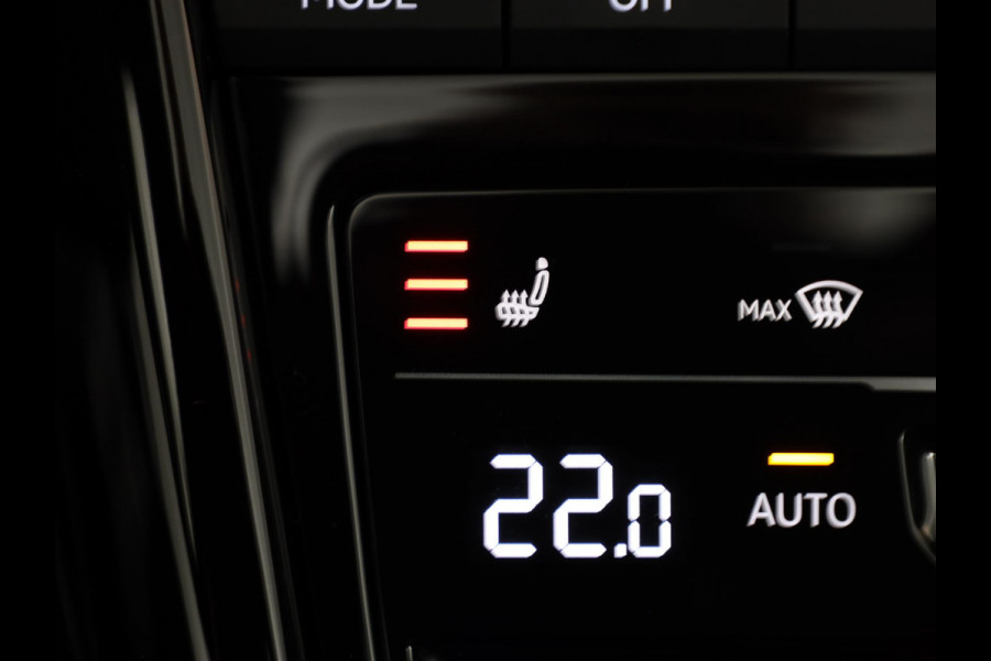 Volkswagen T-Roc Cabrio 1.5 TSI R-Line 150 pk Automaat (DSG) | Navigatie | Parkeersensoren (Park assist) | Achteruitrijcamera | Stoel/stuurverwarming | Adaptieve cruise control |