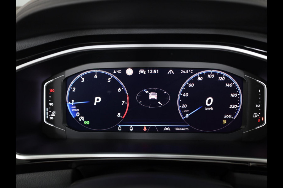 Volkswagen T-Roc Cabrio 1.5 TSI R-Line 150 pk Automaat (DSG) | Navigatie | Parkeersensoren (Park assist) | Achteruitrijcamera | Stoel/stuurverwarming | Adaptieve cruise control |