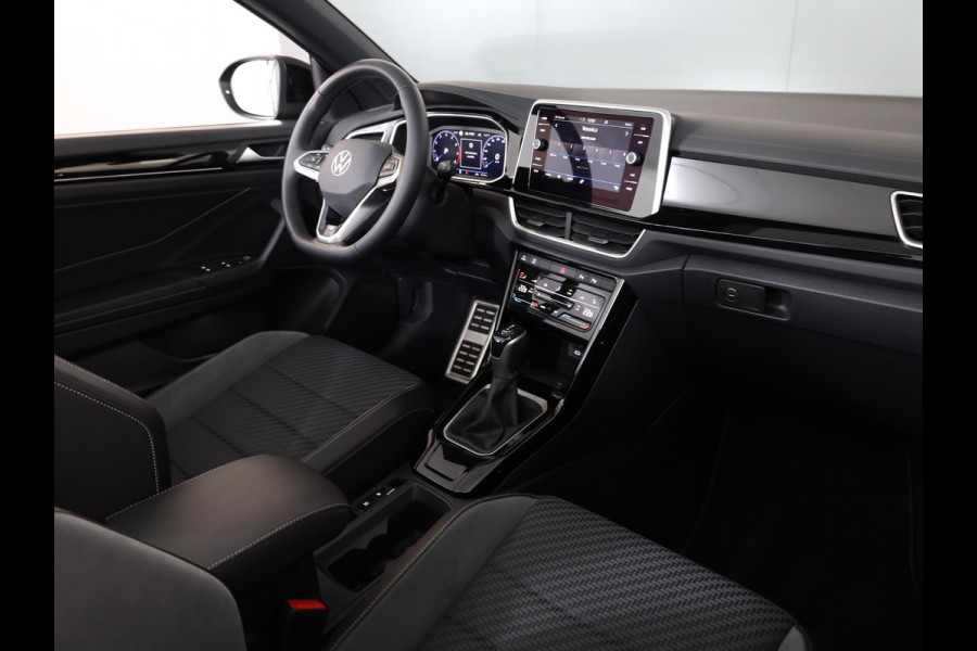Volkswagen T-Roc Cabrio 1.5 TSI R-Line 150 pk Automaat (DSG) | Navigatie | Parkeersensoren (Park assist) | Achteruitrijcamera | Stoel/stuurverwarming | Adaptieve cruise control |