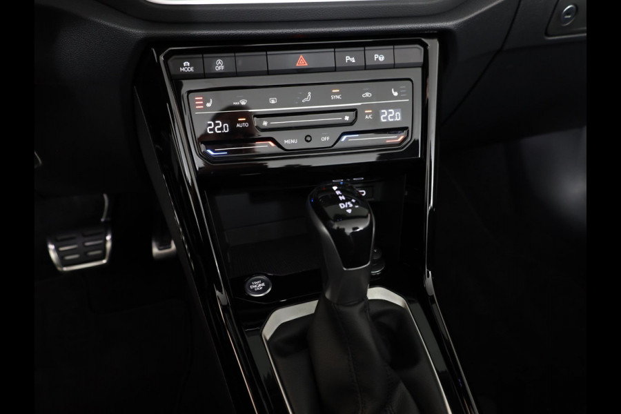 Volkswagen T-Roc Cabrio 1.5 TSI R-Line 150 pk Automaat (DSG) | Navigatie | Parkeersensoren (Park assist) | Achteruitrijcamera | Stoel/stuurverwarming | Adaptieve cruise control |