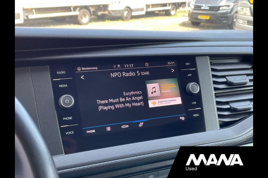 Volkswagen Transporter 2.0TDI L2H1 150PK DC Automaat DSG Cruise Navi DAB Carplay