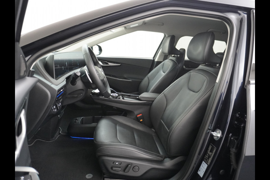 Kia Ev6 Plus 77.4kWh Leer Warmtepomp 20"Apple Carplay Android Auto Adap. Cruise Camera Navi Ecc Stoel(+Geventileerd)+Bank+Stuur-Verwarmd Elek.Achterklep Led Regen-Lichtsensor Verkeersbord detectie Connected Services Bluetooth Uitparkeer waarschuwing Rijstrooksensor met correctie 1e Eigenaar Origineel Nederlandse Auto Dealer Onderhouden tot 233kw DC en 11kw AC laden