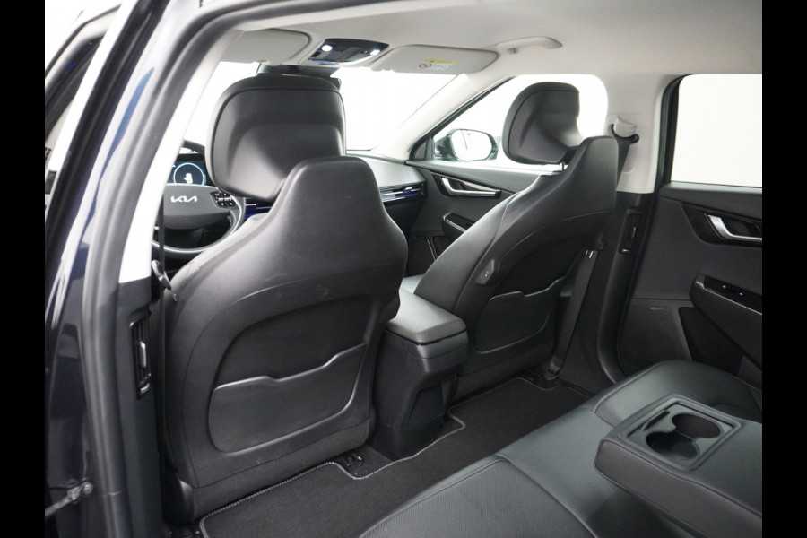 Kia Ev6 Plus 77.4kWh Leer Warmtepomp 20"Apple Carplay Android Auto Adap. Cruise Camera Navi Ecc Stoel(+Geventileerd)+Bank+Stuur-Verwarmd Elek.Achterklep Led Regen-Lichtsensor Verkeersbord detectie Connected Services Bluetooth Uitparkeer waarschuwing Rijstrooksensor met correctie 1e Eigenaar Origineel Nederlandse Auto Dealer Onderhouden tot 233kw DC en 11kw AC laden