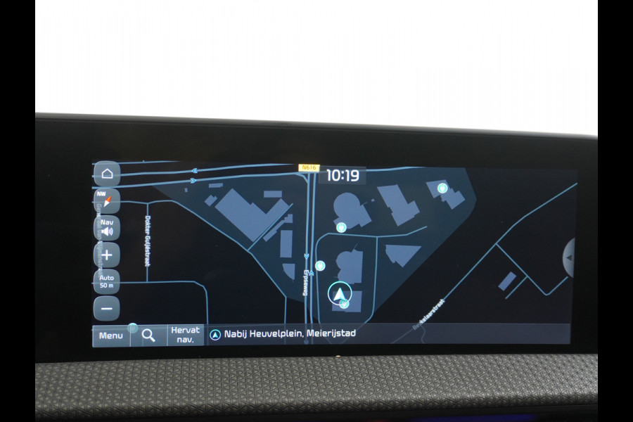 Kia Ev6 Plus 77.4kWh Leer Warmtepomp 20"Apple Carplay Android Auto Adap. Cruise Camera Navi Ecc Stoel(+Geventileerd)+Bank+Stuur-Verwarmd Elek.Achterklep Led Regen-Lichtsensor Verkeersbord detectie Connected Services Bluetooth Uitparkeer waarschuwing Rijstrooksensor met correctie 1e Eigenaar Origineel Nederlandse Auto Dealer Onderhouden tot 233kw DC en 11kw AC laden