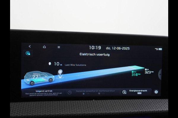 Kia Ev6 Plus 77.4kWh Leer Warmtepomp 20"Apple Carplay Android Auto Adap. Cruise Camera Navi Ecc Stoel(+Geventileerd)+Bank+Stuur-Verwarmd Elek.Achterklep Led Regen-Lichtsensor Verkeersbord detectie Connected Services Bluetooth Uitparkeer waarschuwing Rijstrooksensor met correctie 1e Eigenaar Origineel Nederlandse Auto Dealer Onderhouden tot 233kw DC en 11kw AC laden