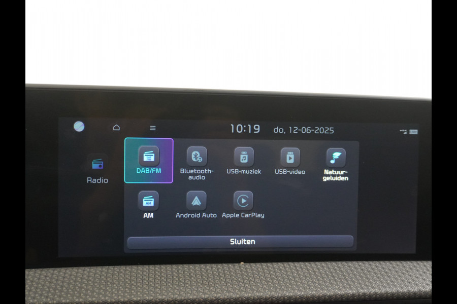 Kia Ev6 Plus 77.4kWh Leer Warmtepomp 20"Apple Carplay Android Auto Adap. Cruise Camera Navi Ecc Stoel(+Geventileerd)+Bank+Stuur-Verwarmd Elek.Achterklep Led Regen-Lichtsensor Verkeersbord detectie Connected Services Bluetooth Uitparkeer waarschuwing Rijstrooksensor met correctie 1e Eigenaar Origineel Nederlandse Auto Dealer Onderhouden tot 233kw DC en 11kw AC laden