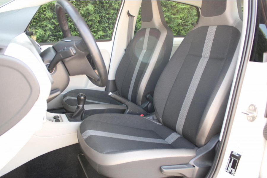 Volkswagen up! 1.0 BMT High Up! PDC Airco Cruise !!NIEUWBINNEN!!