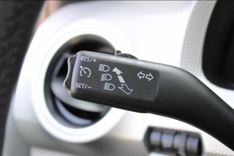 Volkswagen up! 1.0 BMT High Up! PDC Airco Cruise !!NIEUWBINNEN!!