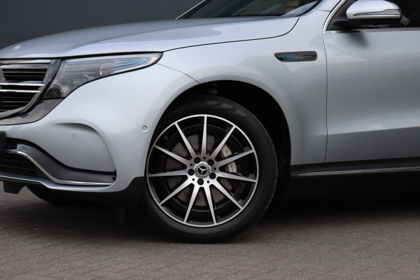 Mercedes-Benz EQC 400 4-MATIC AMG Line 80 kWh | ex BTW €40.500,- | Schuifdak | Distronic+ | Memory | Massage | Leder | Surround Camera | Stuurverwarming | Head-up Display | Rijassistentiepakket |