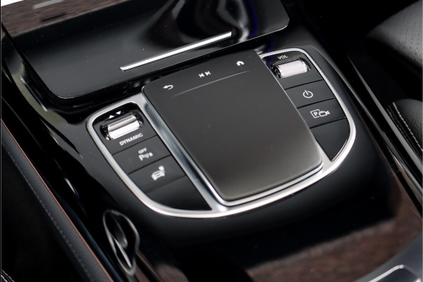 Mercedes-Benz EQC 400 4-MATIC AMG Line 80 kWh | ex BTW €40.500,- | Schuifdak | Distronic+ | Memory | Massage | Leder | Surround Camera | Stuurverwarming | Head-up Display | Rijassistentiepakket |