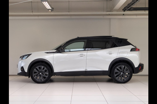 Peugeot 2008 1.2 PureTech 130pk EAT8 GT-Line Automaat | Glazen Schuifdak | Navigatie | Stoelverwarming | Achteruitrijcamera