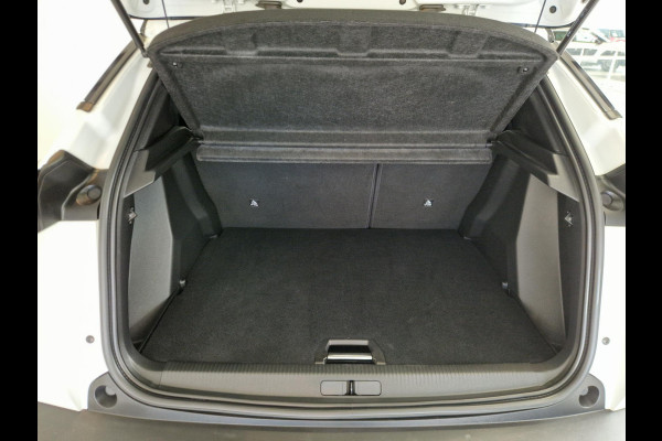 Peugeot 2008 1.2 PureTech 130pk EAT8 GT-Line Automaat | Glazen Schuifdak | Navigatie | Stoelverwarming | Achteruitrijcamera