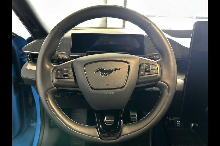 Ford Mustang Mach-E Extended First Edition AWD 98 kWh | 360 Camera | Bang & Olufsen | Elektrisch verstelbaar en verwarmbare stoelen | Soh (batterijcheck) 95 %