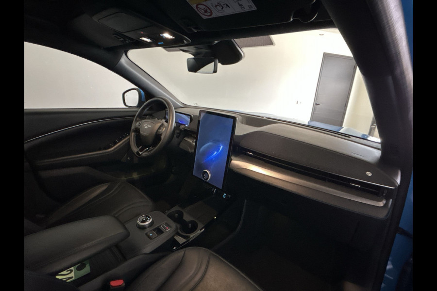 Ford Mustang Mach-E Extended First Edition AWD 98 kWh | 360 Camera | Bang & Olufsen | Elektrisch verstelbaar en verwarmbare stoelen | Soh (batterijcheck) 95 %