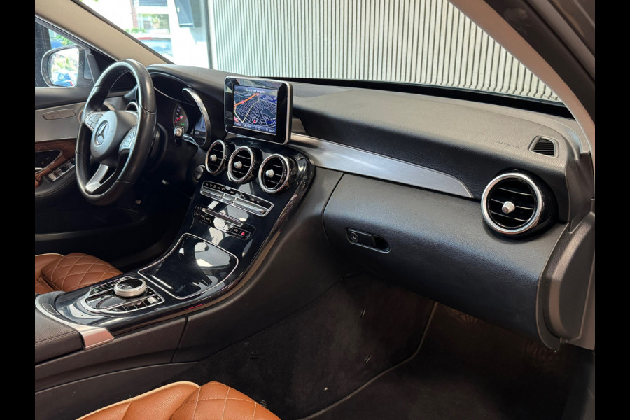 Mercedes-Benz C-Klasse Estate 180 Business Solution Designo AUT. AIRCO NAVIGATIE STOELVERWARMING CAMERA PDC CRUISE TREKHAAK