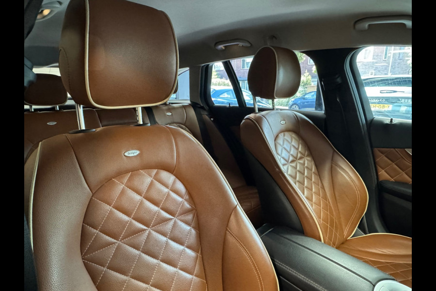 Mercedes-Benz C-Klasse Estate 180 Business Solution Designo AUT. AIRCO NAVIGATIE STOELVERWARMING CAMERA PDC CRUISE TREKHAAK