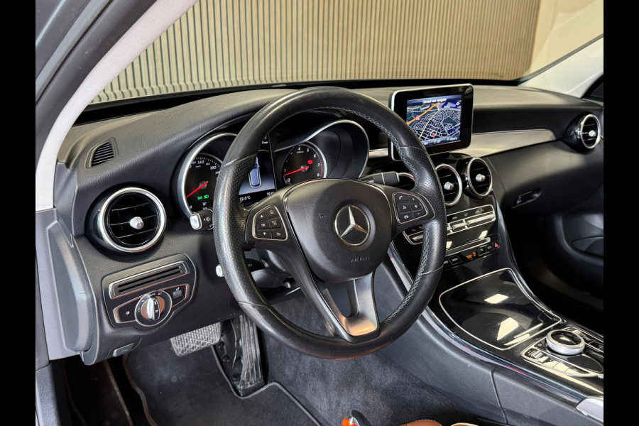 Mercedes-Benz C-Klasse Estate 180 Business Solution Designo AUT. AIRCO NAVIGATIE STOELVERWARMING CAMERA PDC CRUISE TREKHAAK