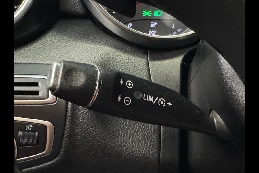 Mercedes-Benz C-Klasse Estate 180 Business Solution Designo AUT. AIRCO NAVIGATIE STOELVERWARMING CAMERA PDC CRUISE TREKHAAK