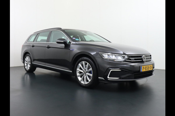 Volkswagen Passat Variant 1.4 TSI PHEV GTE Business ELEK. STOEL | CAMERA | RIJKLAAR INCL. 12 MND. BOVAGGARANTIE