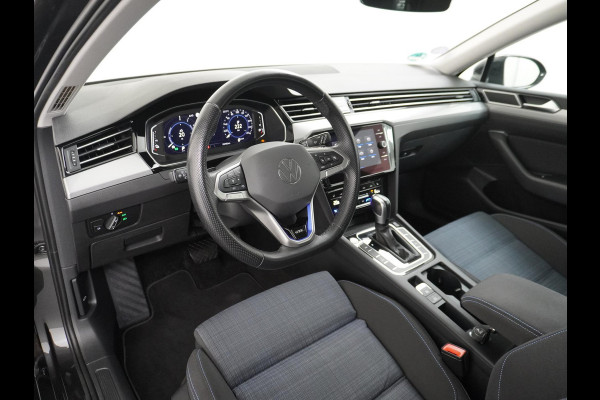 Volkswagen Passat Variant 1.4 TSI PHEV GTE Business ELEK. STOEL | CAMERA | RIJKLAAR INCL. 12 MND. BOVAGGARANTIE