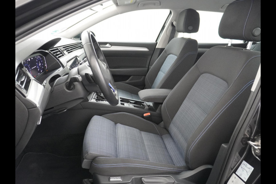 Volkswagen Passat Variant 1.4 TSI PHEV GTE Business ELEK. STOEL | CAMERA | RIJKLAAR INCL. 12 MND. BOVAGGARANTIE