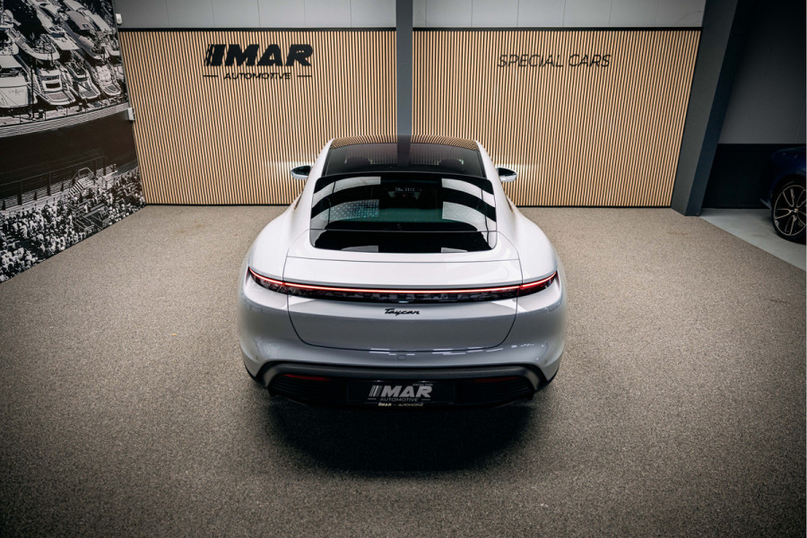 Porsche Taycan Performance 84 kWh Goed uitgevoerde Taycan met lage km stand NL geleverd