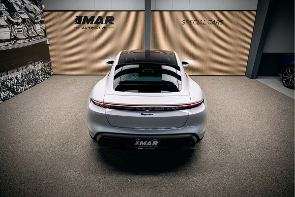Porsche Taycan Performance 84 kWh Goed uitgevoerde Taycan met lage km stand NL geleverd
