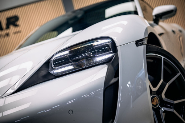 Porsche Taycan Performance 84 kWh Goed uitgevoerde Taycan met lage km stand NL geleverd