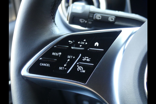 Mercedes-Benz Eqv 300 L2 90 KWH AMG Line 7Persoons Leer/LED/Camera