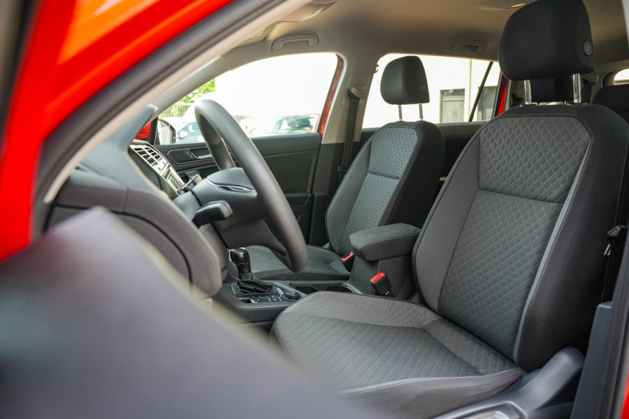 Volkswagen Tiguan Allspace 2.0 TSI 4Motion 7 Persoons Trekhaak Airco Camera Dakrail Stuurwielbediening
