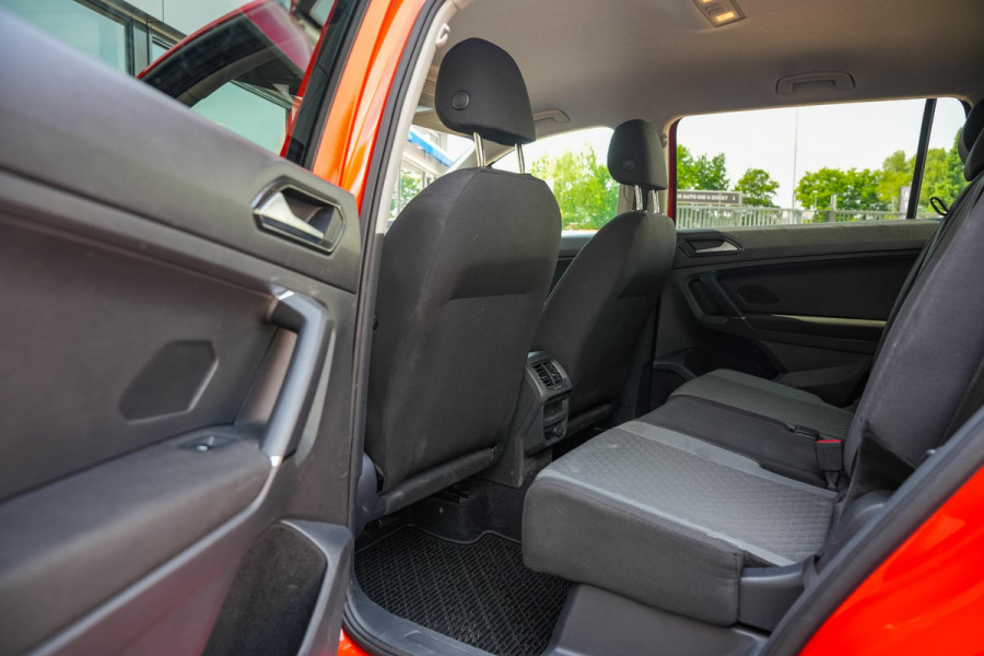 Volkswagen Tiguan Allspace 2.0 TSI 4Motion 7 Persoons Trekhaak Airco Camera Dakrail Stuurwielbediening