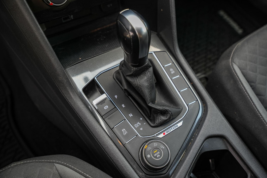 Volkswagen Tiguan Allspace 2.0 TSI 4Motion 7 Persoons Trekhaak Airco Camera Dakrail Stuurwielbediening