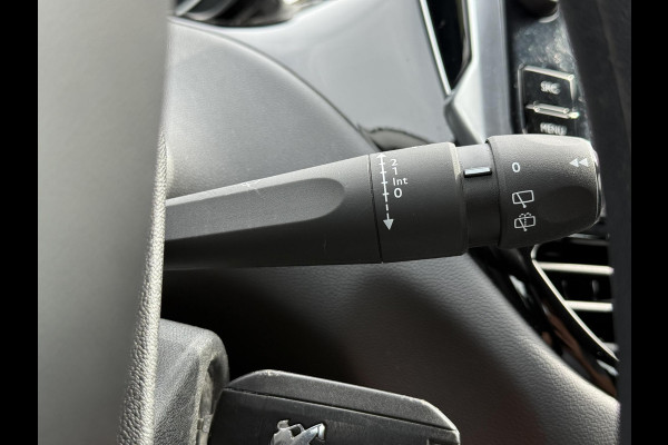 Peugeot 208 1.2 PureTech Blue Lion 2e Eigenaar,Navi,Airco,Cruise,Trekhaak,5 Deurs,Pdc,Weinig km,Zeer Zuinig,Apk tot 07-2026